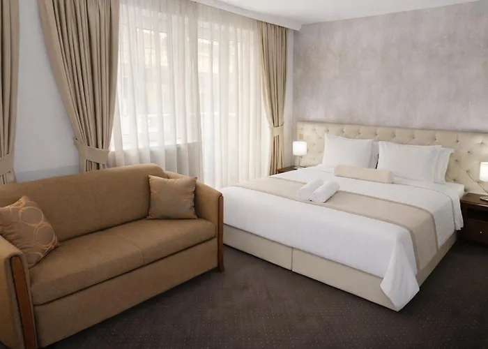 Alexandar Square Boutique Hotel